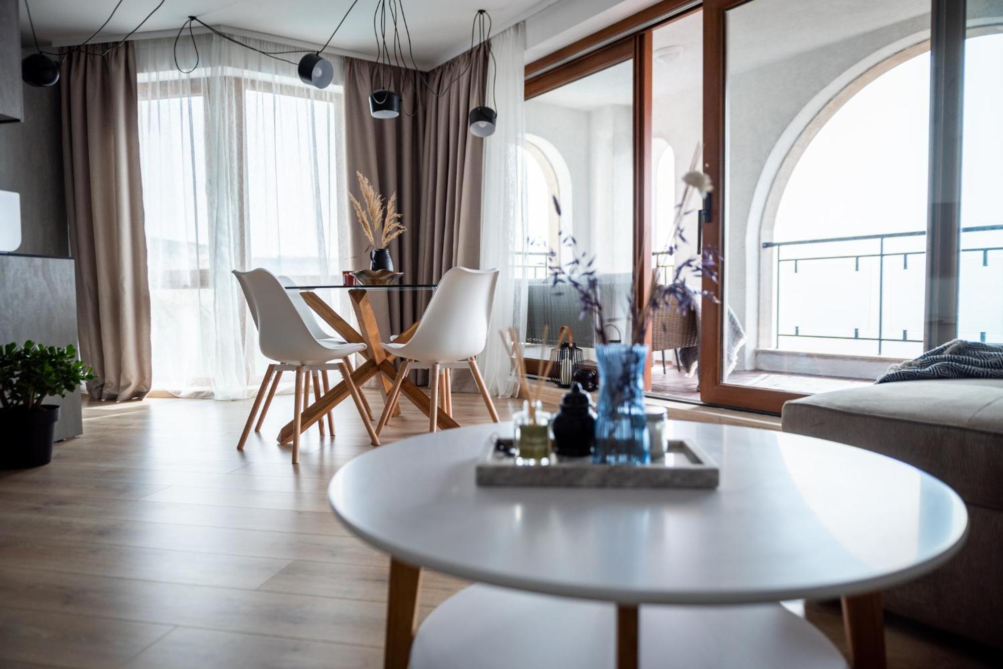 Queen'S Palace Balchik Apartment Bagian luar foto