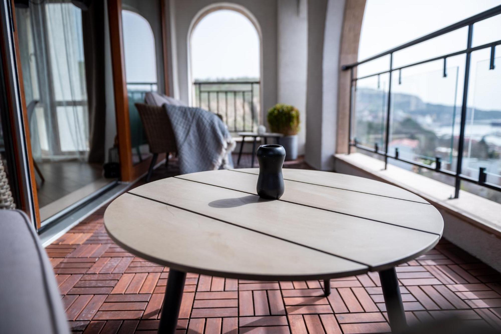 Queen'S Palace Balchik Apartment Bagian luar foto