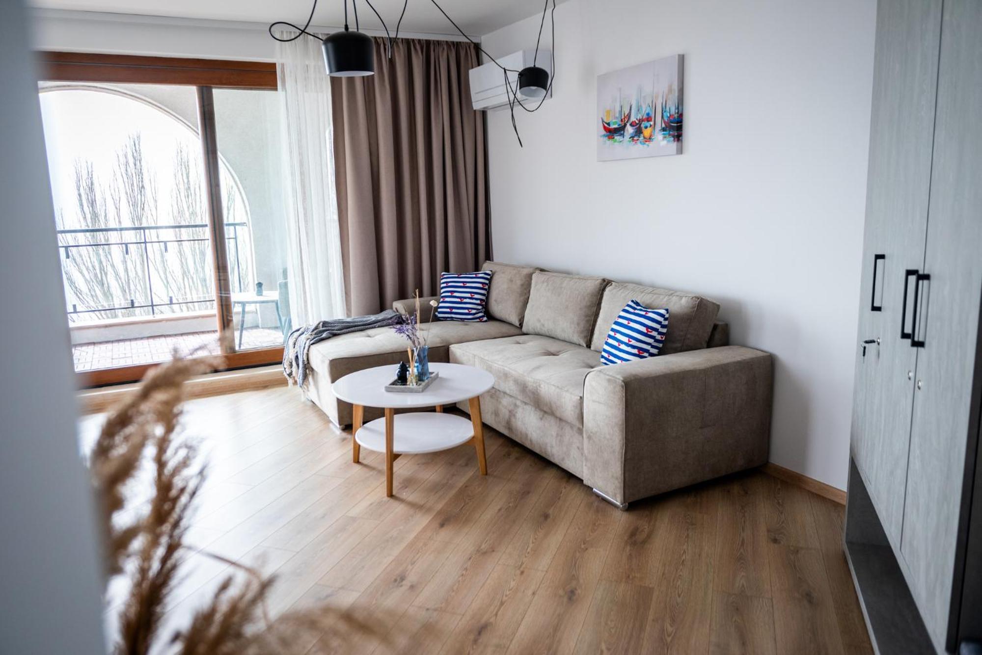 Queen'S Palace Balchik Apartment Bagian luar foto