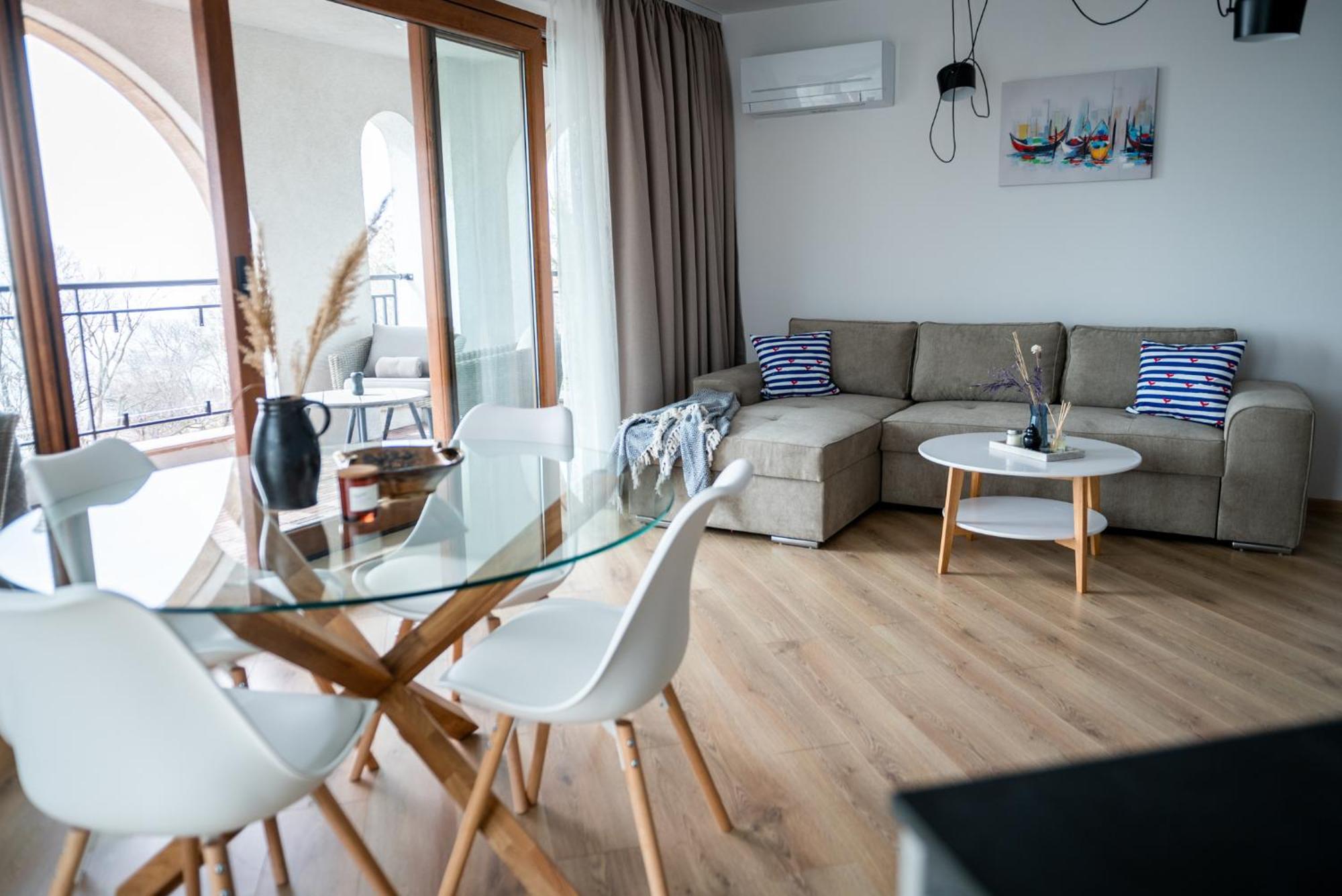 Queen'S Palace Balchik Apartment Bagian luar foto