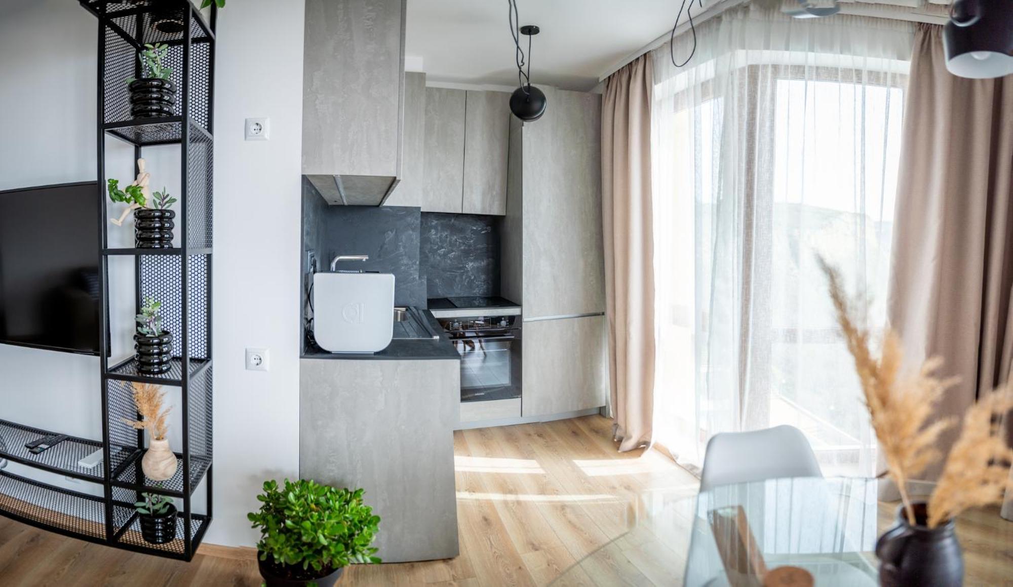 Queen'S Palace Balchik Apartment Bagian luar foto