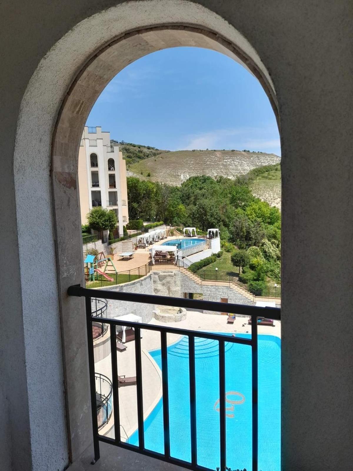 Queen'S Palace Balchik Apartment Bagian luar foto