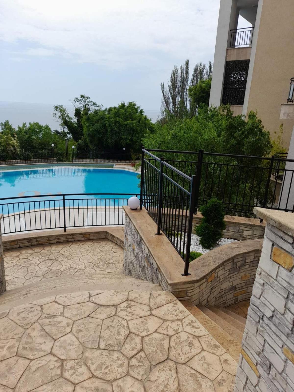 Queen'S Palace Balchik Apartment Bagian luar foto